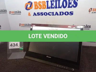 LOTE 434 - 01 ALL IN ONE MARCA ITAUTEC. (NO ESTADO) ATENÇÃO! FAZER A VISITAÇÃO ANTES DE ARREMATAR, NÃO SABEMOS SE FUNCIONA. LEILÃO NÃO TEM GARANTIA E NEM DEVOLUÇÃO, SUJEITO A POSSÍVEIS AVARIAS VISÍVEIS/OCULTAS E/OU AUSÊNCIA DE COMPONENTES.