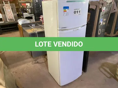 LOTE 011 - 01 – GELADEIRA CONSUL (NO ESTADO, NÃO SABEMOS SE FUNCIONA. LEILÃO NÃO TEM GARANTIA E NEM DEVOLUÇÃO, SUJEITO A POSSÍVEIS AVARIAS VISÍVEIS/OCULTAS E/OU AUSÊNCIA DE COMPONENTES)