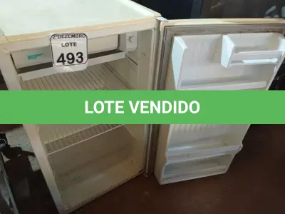LOTE 493 - 01 FRIGOBAR 220V MARCA CONSUL. (NO ESTADO) ATENÇÃO! FAZER A VISITAÇÃO ANTES DE ARREMATAR, NÃO SABEMOS SE FUNCIONA. LEILÃO NÃO TEM GARANTIA E NEM DEVOLUÇÃO, SUJEITO A POSSÍVEIS AVARIAS VISÍVEIS/OCULTAS E/OU AUSÊNCIA DE COMPONENTES.