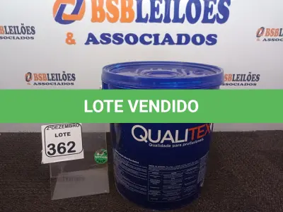 LOTE 362 - 01 GALÃO DE TINTA MARCA QUALITEX. (NO ESTADO) ATENÇÃO! FAZER A VISITAÇÃO ANTES DE ARREMATAR, NÃO SABEMOS SE FUNCIONA. LEILÃO NÃO TEM GARANTIA E NEM DEVOLUÇÃO, SUJEITO A POSSÍVEIS AVARIAS VISÍVEIS/OCULTAS E/OU AUSÊNCIA DE COMPONENTES.