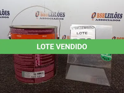 LOTE 373 - 01 LATA DE TINTA COR BRILHANTE PLATINA MARCA SUVINIL 3,6L P/MADEIRAS E METAIS. (NO ESTADO) ATENÇÃO! FAZER A VISITAÇÃO ANTES DE ARREMATAR, NÃO SABEMOS SE FUNCIONA. LEILÃO NÃO TEM GARANTIA E NEM DEVOLUÇÃO, SUJEITO A POSSÍVEIS AVARIAS VISÍVEIS/OCULTAS E/OU AUSÊNCIA DE COMPONENTES.
