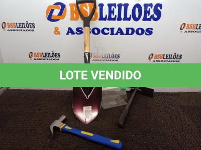LOTE 422 - 01 MARTELO, 01 MINI PÁ E 01 SACHO P/JARDIM(NOVO). (NO ESTADO) ATENÇÃO! FAZER A VISITAÇÃO ANTES DE ARREMATAR, NÃO SABEMOS SE FUNCIONA. LEILÃO NÃO TEM GARANTIA E NEM DEVOLUÇÃO, SUJEITO A POSSÍVEIS AVARIAS VISÍVEIS/OCULTAS E/OU AUSÊNCIA DE COMPONENTES.