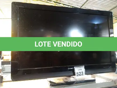 LOTE 523 - 01 TV 40” MARCA SONY. (NO ESTADO) ATENÇÃO! FAZER A VISITAÇÃO ANTES DE ARREMATAR, NÃO SABEMOS SE FUNCIONA. LEILÃO NÃO TEM GARANTIA E NEM DEVOLUÇÃO, SUJEITO A POSSÍVEIS AVARIAS VISÍVEIS/OCULTAS E/OU AUSÊNCIA DE COMPONENTES.