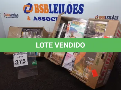 LOTE 375 - 01 LOTE C/GRANDE QUANTIDADE DE CD’S E DVD’S MARCAS E MODELOS DIVERSOS. (NO ESTADO) ATENÇÃO! FAZER A VISITAÇÃO ANTES DE ARREMATAR, NÃO SABEMOS SE FUNCIONA. LEILÃO NÃO TEM GARANTIA E NEM DEVOLUÇÃO, SUJEITO A POSSÍVEIS AVARIAS VISÍVEIS/OCULTAS E/OU AUSÊNCIA DE COMPONENTES.