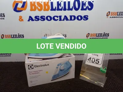 LOTE 405 - 01 FERRO A VAPOR P/ PASSAR ROUPAS MARCA ELECTROLUX COR BRANCA C/AZUL (NOVO). (NO ESTADO) ATENÇÃO! FAZER A VISITAÇÃO ANTES DE ARREMATAR, NÃO SABEMOS SE FUNCIONA. LEILÃO NÃO TEM GARANTIA E NEM DEVOLUÇÃO, SUJEITO A POSSÍVEIS AVARIAS VISÍVEIS/OCULTAS E/OU AUSÊNCIA DE COMPONENTES.