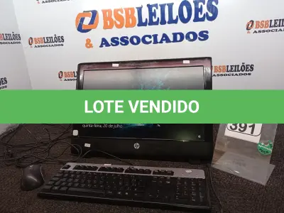 LOTE 391 - 01 ALL IN ONE MARCA HP C/TECLADO E MOUSE. (NO ESTADO) ATENÇÃO! FAZER A VISITAÇÃO ANTES DE ARREMATAR, NÃO SABEMOS SE FUNCIONA. LEILÃO NÃO TEM GARANTIA E NEM DEVOLUÇÃO, SUJEITO A POSSÍVEIS AVARIAS VISÍVEIS/OCULTAS E/OU AUSÊNCIA DE COMPONENTES.