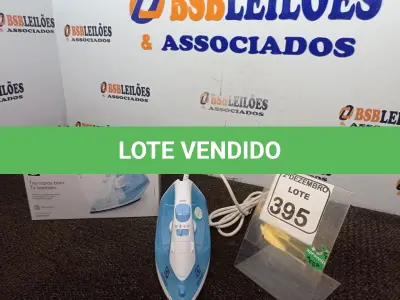 LOTE 395 - 01 FERRO A VAPOR P/ PASSAR ROUPAS MARCA ELECTROLUX COR BRANCA C/AZUL (NOVO). (NO ESTADO) ATENÇÃO! FAZER A VISITAÇÃO ANTES DE ARREMATAR, NÃO SABEMOS SE FUNCIONA. LEILÃO NÃO TEM GARANTIA E NEM DEVOLUÇÃO, SUJEITO A POSSÍVEIS AVARIAS VISÍVEIS/OCULTAS E/OU AUSÊNCIA DE COMPONENTES.