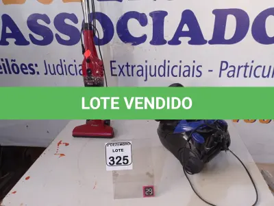 LOTE 325 - 02 ASPIRADORES DE PÓ MARCA PHILCO E BRITÂNIA. (NO ESTADO) ATENÇÃO! FAZER A VISITAÇÃO ANTES DE ARREMATAR, NÃO SABEMOS SE FUNCIONA. LEILÃO NÃO TEM GARANTIA E NEM DEVOLUÇÃO, SUJEITO A POSSÍVEIS AVARIAS VISÍVEIS/OCULTAS E/OU AUSÊNCIA DE COMPONENTES.