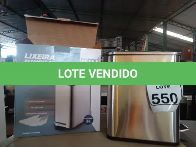 LOTE 550 - 01 LIXEIRA EM INOX COM PEDAL 5L MARCA MOOD. (NO ESTADO) ATENÇÃO! FAZER A VISITAÇÃO ANTES DE ARREMATAR, NÃO SABEMOS SE FUNCIONA. LEILÃO NÃO TEM GARANTIA E NEM DEVOLUÇÃO, SUJEITO A POSSÍVEIS AVARIAS VISÍVEIS/OCULTAS E/OU AUSÊNCIA DE COMPONENTES.