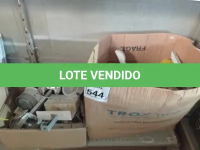 LOTE 544 - 01 LOTE C/GRANDE QUANTIDADE DE LUMINÁRIAS E MATERIAIS DIVERSOS. (NO ESTADO) ATENÇÃO! FAZER A VISITAÇÃO ANTES DE ARREMATAR, NÃO SABEMOS SE FUNCIONA. LEILÃO NÃO TEM GARANTIA E NEM DEVOLUÇÃO, SUJEITO A POSSÍVEIS AVARIAS VISÍVEIS/OCULTAS E/OU AUSÊNCIA DE COMPONENTES.