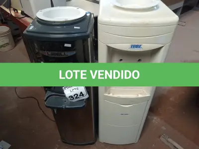 LOTE 324 - 02 BEBEDOUROS P/GARRAFÃO MARCAS E MODELOS DIVERSOS. (NO ESTADO) ATENÇÃO! FAZER A VISITAÇÃO ANTES DE ARREMATAR, NÃO SABEMOS SE FUNCIONA. LEILÃO NÃO TEM GARANTIA E NEM DEVOLUÇÃO, SUJEITO A POSSÍVEIS AVARIAS VISÍVEIS/OCULTAS E/OU AUSÊNCIA DE COMPONENTES.