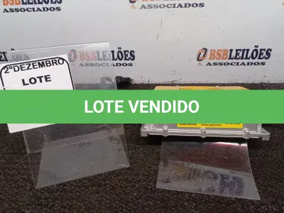 LOTE 404 - 01 CARREGADOR P/MOTO ELÉTRICA. (NO ESTADO) ATENÇÃO! FAZER A VISITAÇÃO ANTES DE ARREMATAR, NÃO SABEMOS SE FUNCIONA. LEILÃO NÃO TEM GARANTIA E NEM DEVOLUÇÃO, SUJEITO A POSSÍVEIS AVARIAS VISÍVEIS/OCULTAS E/OU AUSÊNCIA DE COMPONENTES.