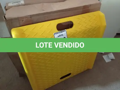 LOTE 548 - 02 RAMPAS PORTÁTIL. (NO ESTADO) ATENÇÃO! FAZER A VISITAÇÃO ANTES DE ARREMATAR, NÃO SABEMOS SE FUNCIONA. LEILÃO NÃO TEM GARANTIA E NEM DEVOLUÇÃO, SUJEITO A POSSÍVEIS AVARIAS VISÍVEIS/OCULTAS E/OU AUSÊNCIA DE COMPONENTES.