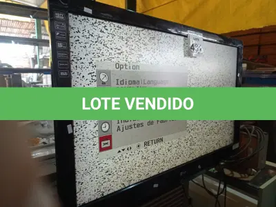 LOTE 431 - 01 TV 42” MARCA LG. (NO ESTADO) ATENÇÃO! FAZER A VISITAÇÃO ANTES DE ARREMATAR, NÃO SABEMOS SE FUNCIONA. LEILÃO NÃO TEM GARANTIA E NEM DEVOLUÇÃO, SUJEITO A POSSÍVEIS AVARIAS VISÍVEIS/OCULTAS E/OU AUSÊNCIA DE COMPONENTES.