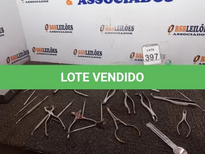 LOTE 397 - 01 LOTE C/MATERIAIS ODONTOLÓGICOS DIVERSOS. (NO ESTADO) ATENÇÃO! FAZER A VISITAÇÃO ANTES DE ARREMATAR, NÃO SABEMOS SE FUNCIONA. LEILÃO NÃO TEM GARANTIA E NEM DEVOLUÇÃO, SUJEITO A POSSÍVEIS AVARIAS VISÍVEIS/OCULTAS E/OU AUSÊNCIA DE COMPONENTES.