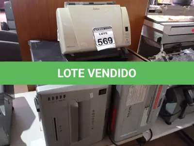 LOTE 569 - 01 SCANNER MARCA KODAK E 02 FRAGMENTADORAS DE PAPEL MARCAS E MODELOS DIVERSOS. (NO ESTADO) ATENÇÃO! FAZER A VISITAÇÃO ANTES DE ARREMATAR, NÃO SABEMOS SE FUNCIONA. LEILÃO NÃO TEM GARANTIA E NEM DEVOLUÇÃO, SUJEITO A POSSÍVEIS AVARIAS VISÍVEIS/OCULTAS E/OU AUSÊNCIA DE COMPONENTES.