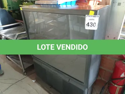 LOTE 430 - 01 TV DE TUBO ANTIGA SONY. (NO ESTADO) ATENÇÃO! FAZER A VISITAÇÃO ANTES DE ARREMATAR, NÃO SABEMOS SE FUNCIONA. LEILÃO NÃO TEM GARANTIA E NEM DEVOLUÇÃO, SUJEITO A POSSÍVEIS AVARIAS VISÍVEIS/OCULTAS E/OU AUSÊNCIA DE COMPONENTES.