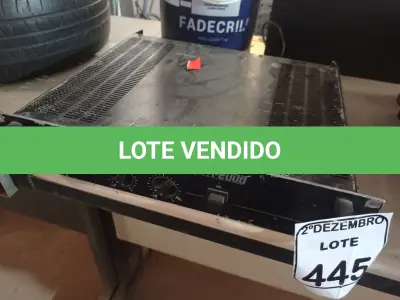 LOTE 445 - 01 AMPLIFICADOR PA-200 MARCA STANER. (NO ESTADO) ATENÇÃO! FAZER A VISITAÇÃO ANTES DE ARREMATAR, NÃO SABEMOS SE FUNCIONA. LEILÃO NÃO TEM GARANTIA E NEM DEVOLUÇÃO, SUJEITO A POSSÍVEIS AVARIAS VISÍVEIS/OCULTAS E/OU AUSÊNCIA DE COMPONENTES.
