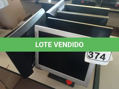 LOTE 374 - 06 MONITORES LCD MARCAS E MODELOS DIVERSOS. (NO ESTADO) ATENÇÃO! FAZER A VISITAÇÃO ANTES DE ARREMATAR, NÃO SABEMOS SE FUNCIONA. LEILÃO NÃO TEM GARANTIA E NEM DEVOLUÇÃO, SUJEITO A POSSÍVEIS AVARIAS VISÍVEIS/OCULTAS E/OU AUSÊNCIA DE COMPONENTES.