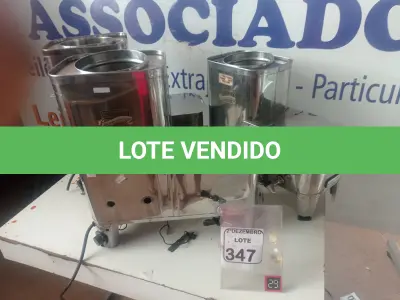 LOTE 347 - 03 CAFETEIRAS EM INOX C/AVARIAS. (NO ESTADO) ATENÇÃO! FAZER A VISITAÇÃO ANTES DE ARREMATAR, NÃO SABEMOS SE FUNCIONA. LEILÃO NÃO TEM GARANTIA E NEM DEVOLUÇÃO, SUJEITO A POSSÍVEIS AVARIAS VISÍVEIS/OCULTAS E/OU AUSÊNCIA DE COMPONENTES.