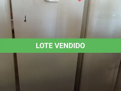 LOTE 471 - 01 GELADEIRA MARCA CONSUL 220V. (NO ESTADO) ATENÇÃO! FAZER A VISITAÇÃO ANTES DE ARREMATAR, NÃO SABEMOS SE FUNCIONA. LEILÃO NÃO TEM GARANTIA E NEM DEVOLUÇÃO, SUJEITO A POSSÍVEIS AVARIAS VISÍVEIS/OCULTAS E/OU AUSÊNCIA DE COMPONENTES.
