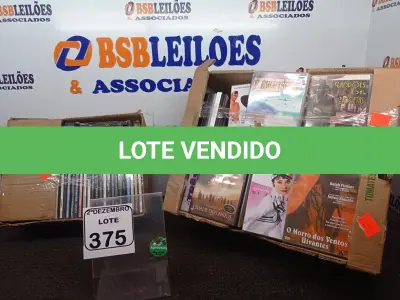 LOTE 375 - 01 LOTE C/GRANDE QUANTIDADE DE CD’S E DVD’S MARCAS E MODELOS DIVERSOS. (NO ESTADO) ATENÇÃO! FAZER A VISITAÇÃO ANTES DE ARREMATAR, NÃO SABEMOS SE FUNCIONA. LEILÃO NÃO TEM GARANTIA E NEM DEVOLUÇÃO, SUJEITO A POSSÍVEIS AVARIAS VISÍVEIS/OCULTAS E/OU AUSÊNCIA DE COMPONENTES.