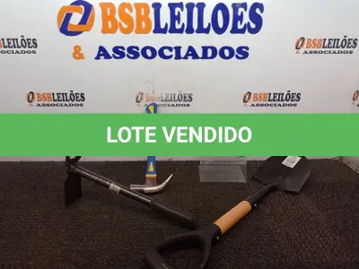 LOTE 421 - 01 MARTELO, 01 MINI PÁ E 01 SACHO P/JARDIM(NOVO). (NO ESTADO) ATENÇÃO! FAZER A VISITAÇÃO ANTES DE ARREMATAR, NÃO SABEMOS SE FUNCIONA. LEILÃO NÃO TEM GARANTIA E NEM DEVOLUÇÃO, SUJEITO A POSSÍVEIS AVARIAS VISÍVEIS/OCULTAS E/OU AUSÊNCIA DE COMPONENTES.