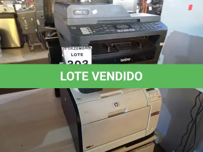 LOTE 303 - 02 IMPRESSORAS MARCAS E MODELOS DIVERSOS SENDO UMA MULTIFUNCIONAL. (NO ESTADO) ATENÇÃO! FAZER A VISITAÇÃO ANTES DE ARREMATAR, NÃO SABEMOS SE FUNCIONA. LEILÃO NÃO TEM GARANTIA E NEM DEVOLUÇÃO, SUJEITO A POSSÍVEIS AVARIAS VISÍVEIS/OCULTAS E/OU AUSÊNCIA DE COMPONENTES.