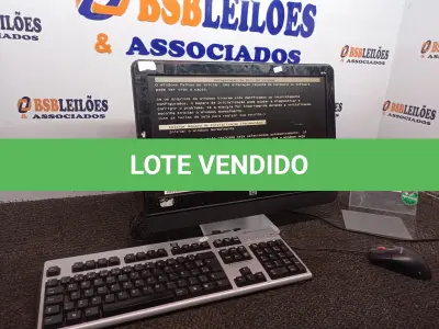 LOTE 322 - 01 ALL IN ONE MARCA HP C/TECLADO E MOUSE. (NO ESTADO) ATENÇÃO! FAZER A VISITAÇÃO ANTES DE ARREMATAR, NÃO SABEMOS SE FUNCIONA. LEILÃO NÃO TEM GARANTIA E NEM DEVOLUÇÃO, SUJEITO A POSSÍVEIS AVARIAS VISÍVEIS/OCULTAS E/OU AUSÊNCIA DE COMPONENTES.