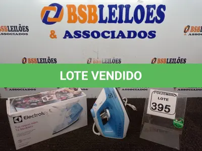 LOTE 395 - 01 FERRO A VAPOR P/ PASSAR ROUPAS MARCA ELECTROLUX COR BRANCA C/AZUL (NOVO). (NO ESTADO) ATENÇÃO! FAZER A VISITAÇÃO ANTES DE ARREMATAR, NÃO SABEMOS SE FUNCIONA. LEILÃO NÃO TEM GARANTIA E NEM DEVOLUÇÃO, SUJEITO A POSSÍVEIS AVARIAS VISÍVEIS/OCULTAS E/OU AUSÊNCIA DE COMPONENTES.