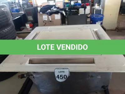 LOTE 450 - 01 EVAPORADORA DE TETO K7 MARCA YORK. (NO ESTADO) ATENÇÃO! FAZER A VISITAÇÃO ANTES DE ARREMATAR, NÃO SABEMOS SE FUNCIONA. LEILÃO NÃO TEM GARANTIA E NEM DEVOLUÇÃO, SUJEITO A POSSÍVEIS AVARIAS VISÍVEIS/OCULTAS E/OU AUSÊNCIA DE COMPONENTES.