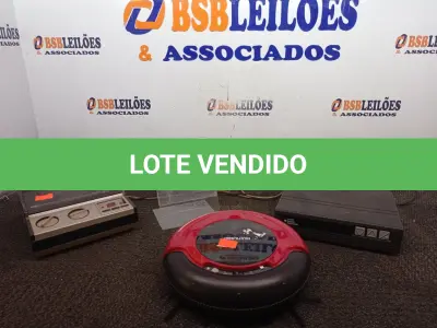 LOTE 329 - 01 SECRETARIA ELETRÔNICA MARCA CCE, 01 RECEPTOR GENERAL INSTRUMENT E 01 ASPIRADOR ROBÔ P/RETIRADA DE PEÇAS. (NO ESTADO) ATENÇÃO! FAZER A VISITAÇÃO ANTES DE ARREMATAR, NÃO SABEMOS SE FUNCIONA. LEILÃO NÃO TEM GARANTIA E NEM DEVOLUÇÃO, SUJEITO A POSSÍVEIS AVARIAS VISÍVEIS/OCULTAS E/OU AUSÊNCIA DE COMPONENTES.