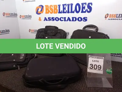 LOTE 309 - 04 PASTAS P/NOTEBOOK DIVERSAS. (NO ESTADO) ATENÇÃO! FAZER A VISITAÇÃO ANTES DE ARREMATAR, NÃO SABEMOS SE FUNCIONA. LEILÃO NÃO TEM GARANTIA E NEM DEVOLUÇÃO, SUJEITO A POSSÍVEIS AVARIAS VISÍVEIS/OCULTAS E/OU AUSÊNCIA DE COMPONENTES.