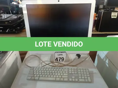 LOTE 479 - 01 PC IMAC. (NO ESTADO) ATENÇÃO! FAZER A VISITAÇÃO ANTES DE ARREMATAR, NÃO SABEMOS SE FUNCIONA. LEILÃO NÃO TEM GARANTIA E NEM DEVOLUÇÃO, SUJEITO A POSSÍVEIS AVARIAS VISÍVEIS/OCULTAS E/OU AUSÊNCIA DE COMPONENTES.