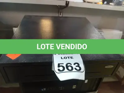 LOTE 563 - 01 CAIXA REGISTRADORA. (NO ESTADO) ATENÇÃO! FAZER A VISITAÇÃO ANTES DE ARREMATAR, NÃO SABEMOS SE FUNCIONA. LEILÃO NÃO TEM GARANTIA E NEM DEVOLUÇÃO, SUJEITO A POSSÍVEIS AVARIAS VISÍVEIS/OCULTAS E/OU AUSÊNCIA DE COMPONENTES.