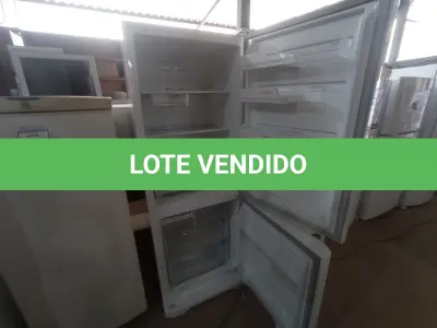 LOTE 055 - 01 REFRIGERADOR INVERSE MARCA ELECTROLUX 220V(REFRIGERATOR). (NO ESTADO EM QUE SE ENCONTRA. SUJEITO A AVARIAS OCULTAS/VISÍVEIS.) BH1503U