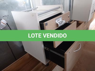 LOTE 020 - 01 GAVETEIRO COR CLARA (LIGHT-COLORED DRAWER). (NO ESTADO EM QUE SE ENCONTRA. SUJEITO A AVARIAS OCULTAS/VISÍVEIS.)