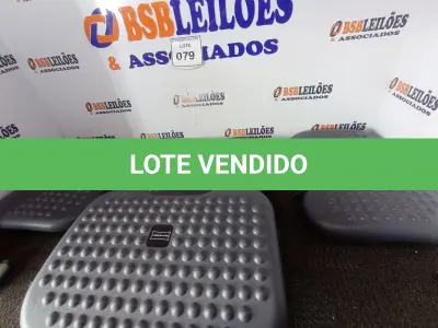 LOTE 079 - 04 APOIOS PARA PÉS (FOOTRESTS). (NO ESTADO EM QUE SE ENCONTRA. SUJEITO A AVARIAS OCULTAS/VISÍVEIS.)