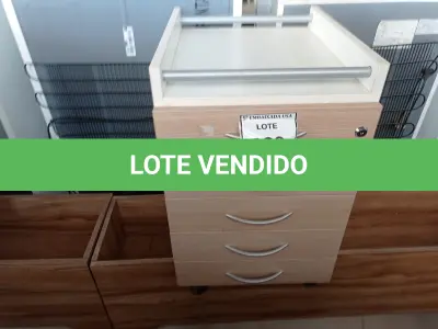 LOTE 060 - 01 MESA DE CABECEIRA (BEDSIDE).  (NO ESTADO EM QUE SE ENCONTRA. SUJEITO A AVARIAS OCULTAS/VISÍVEIS.)  