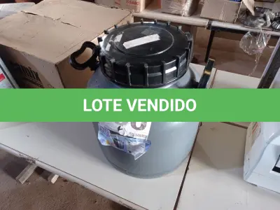 LOTE 090 - 01 - LATÃO LEITE PLÁSTICO 30L ROSCA (NO ESTADO, NÃO SABEMOS SE FUNCIONA. LEILÃO NÃO TEM GARANTIA E NEM DEVOLUÇÃO, SUJEITO A POSSÍVEIS AVARIAS VISÍVEIS/OCULTAS E/OU AUSÊNCIA DE COMPONENTES)