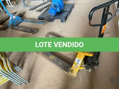 LOTE 060 - 01 - PALETEIRA HIDRÁULICA MANUAL (NO ESTADO, NÃO SABEMOS SE FUNCIONA. LEILÃO NÃO TEM GARANTIA E NEM DEVOLUÇÃO, SUJEITO A POSSÍVEIS AVARIAS VISÍVEIS/OCULTAS E/OU AUSÊNCIA DE COMPONENTES)