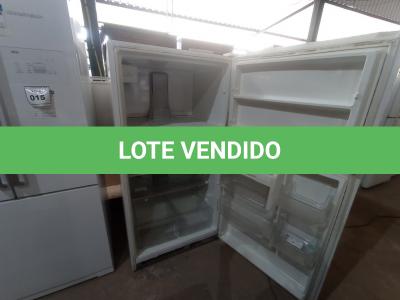 LOTE 025 - 01 REFRIGERADOR MARCA WHIRLPOOL 127V (REFRIGERATOR) (NO ESTADO EM QUE SE ENCONTRA. SUJEITO A AVARIAS OCULTAS/VISÍVEIS.) AV9546V