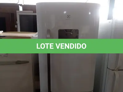 LOTE 055 - 01 REFRIGERADOR INVERSE MARCA ELECTROLUX 220V(REFRIGERATOR). (NO ESTADO EM QUE SE ENCONTRA. SUJEITO A AVARIAS OCULTAS/VISÍVEIS.) BH1503U