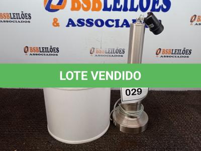 LOTE 029 - 01 ABAJUR (LANPSHADE). (NO ESTADO EM QUE SE ENCONTRA. SUJEITO A AVARIAS OCULTAS/VISÍVEIS.) AU2171V