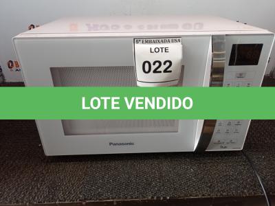 LOTE 022 - 01 MICRO-ONDAS PANASONIC 220V(MICROWAVE). (NO ESTADO EM QUE SE ENCONTRA. SUJEITO A AVARIAS OCULTAS/VISÍVEIS.) BF8509W