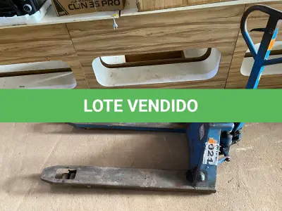 LOTE 021 - 01 - PALETEIRA HIDRÁULICA MANUAL (NO ESTADO, NÃO SABEMOS SE FUNCIONA. LEILÃO NÃO TEM GARANTIA E NEM DEVOLUÇÃO, SUJEITO A POSSÍVEIS AVARIAS VISÍVEIS/OCULTAS E/OU AUSÊNCIA DE COMPONENTES)