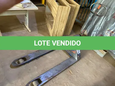 LOTE 059 - 01 - PALETEIRA HIDRÁULICA MANUAL (NO ESTADO, NÃO SABEMOS SE FUNCIONA. LEILÃO NÃO TEM GARANTIA E NEM DEVOLUÇÃO, SUJEITO A POSSÍVEIS AVARIAS VISÍVEIS/OCULTAS E/OU AUSÊNCIA DE COMPONENTES)