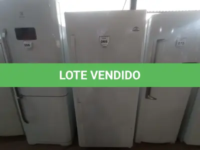 LOTE 065 - 01 REFRIGERADOR MARCA WHIRLPOOL 127V (REFRIGERATOR) (NO ESTADO EM QUE SE ENCONTRA. SUJEITO A AVARIAS OCULTAS/VISÍVEIS.) AV9649F
