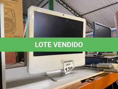 LOTE 120 - 01 IMAC CORE2 DUO, 2GB RAM, HD 250GB C/TECLADO E MOUSE. (NO ESTADO) ATENÇÃO! FAZER A VISITAÇÃO ANTES DE ARREMATAR, NÃO SABEMOS SE FUNCIONA. LEILÃO NÃO TEM GARANTIA E NEM DEVOLUÇÃO, SUJEITO A POSSÍVEIS AVARIAS VISÍVEIS/OCULTAS E/OU AUSÊNCIA DE COMPONENTES.