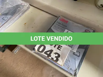 LOTE 043 - 50 - FOLHAS LIXA FERRO 221T GRÃO P100 225X275MM (NO ESTADO, NÃO SABEMOS SE FUNCIONA. LEILÃO NÃO TEM GARANTIA E NEM DEVOLUÇÃO, SUJEITO A POSSÍVEIS AVARIAS VISÍVEIS/OCULTAS E/OU AUSÊNCIA DE COMPONENTES)